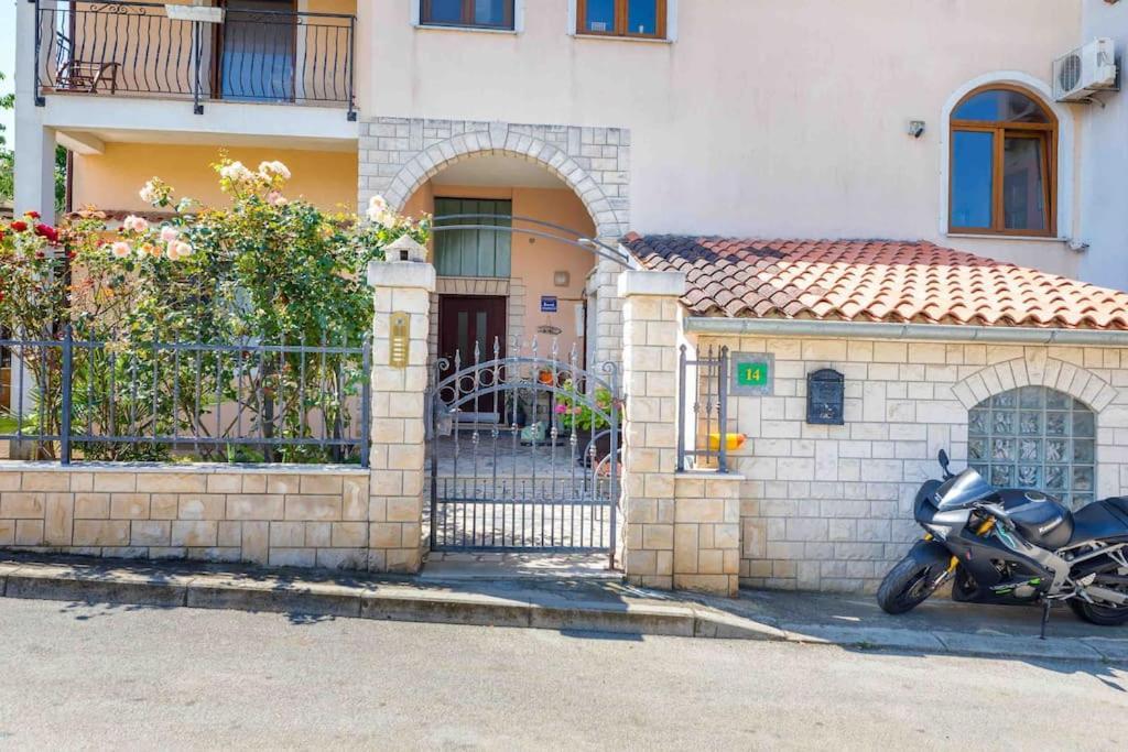 Chianti Apartment Pula Exterior photo